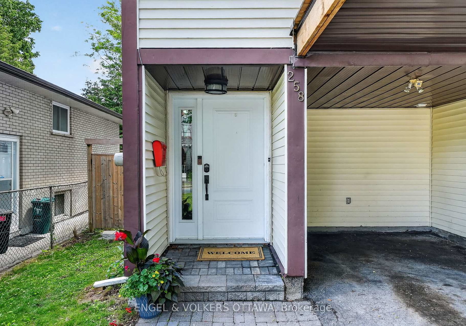 258-carillon-street-ottawa-ontario-x13462788