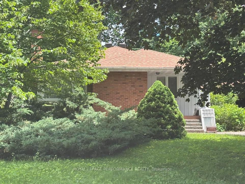 2061-fairbanks-avenue-ottawa-ontario-x13462794