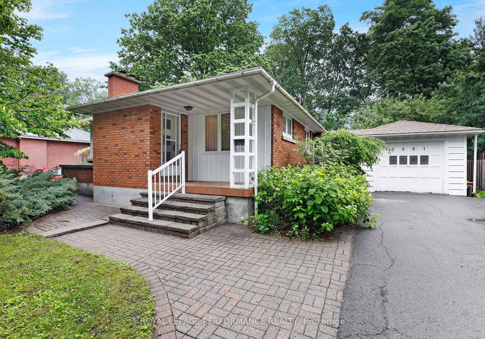 2061-fairbanks-avenue-ottawa-ontario-x13462794