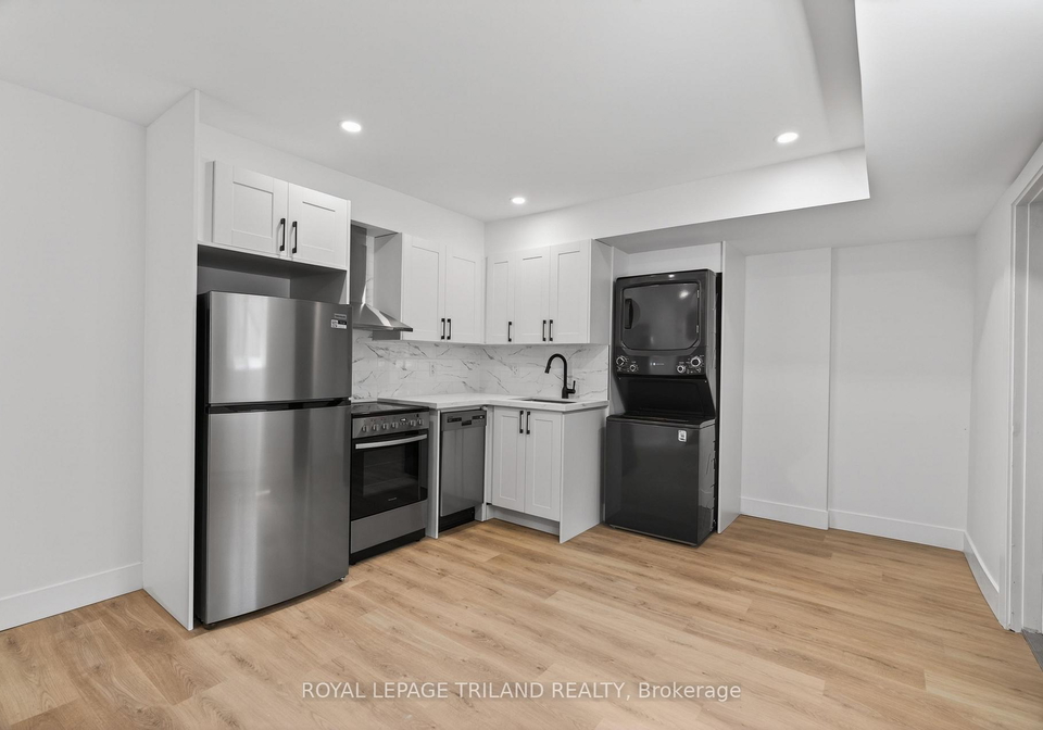 1015-eagle-drive-london-south-ontario-x13463330