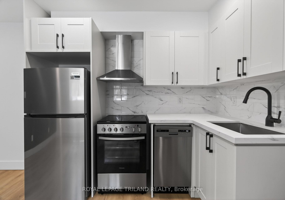 1015-eagle-drive-london-south-ontario-x13463330