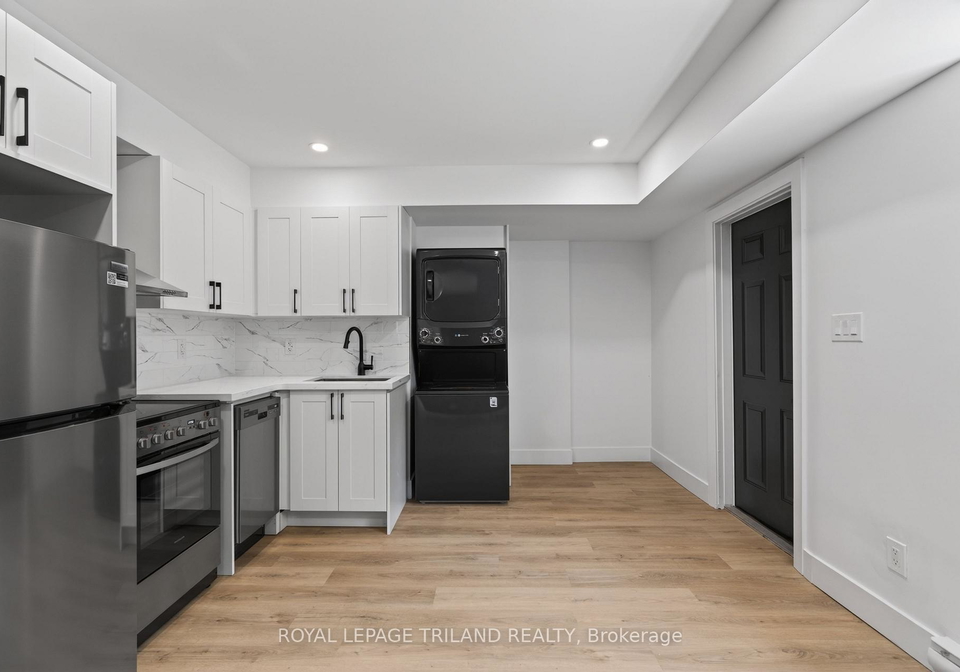 1015-eagle-drive-london-south-ontario-x13463330