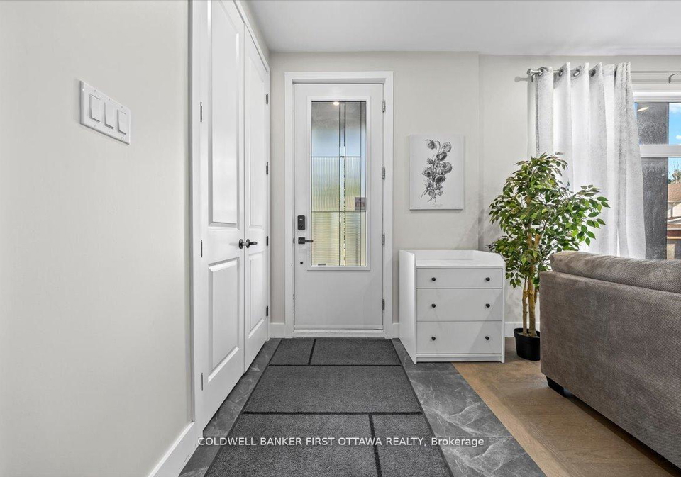 22-inverkip-avenue-ottawa-ontario-x13463624