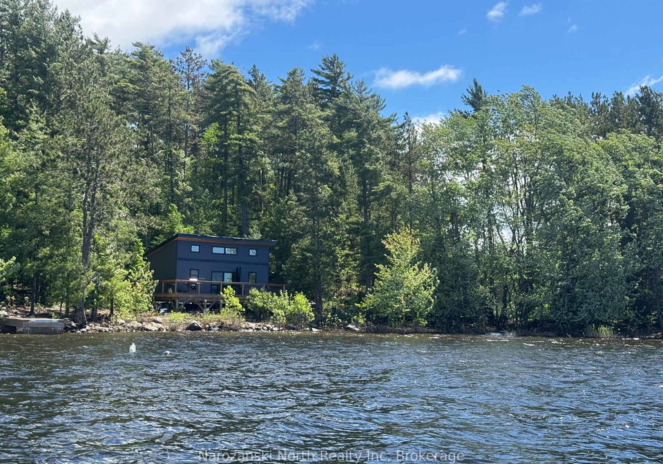 pcl18548-parry-sound-remote-area-ontario-x13463964