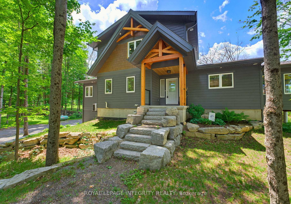 39-morning-flight-court-greater-madawaska-ontario-x13463996