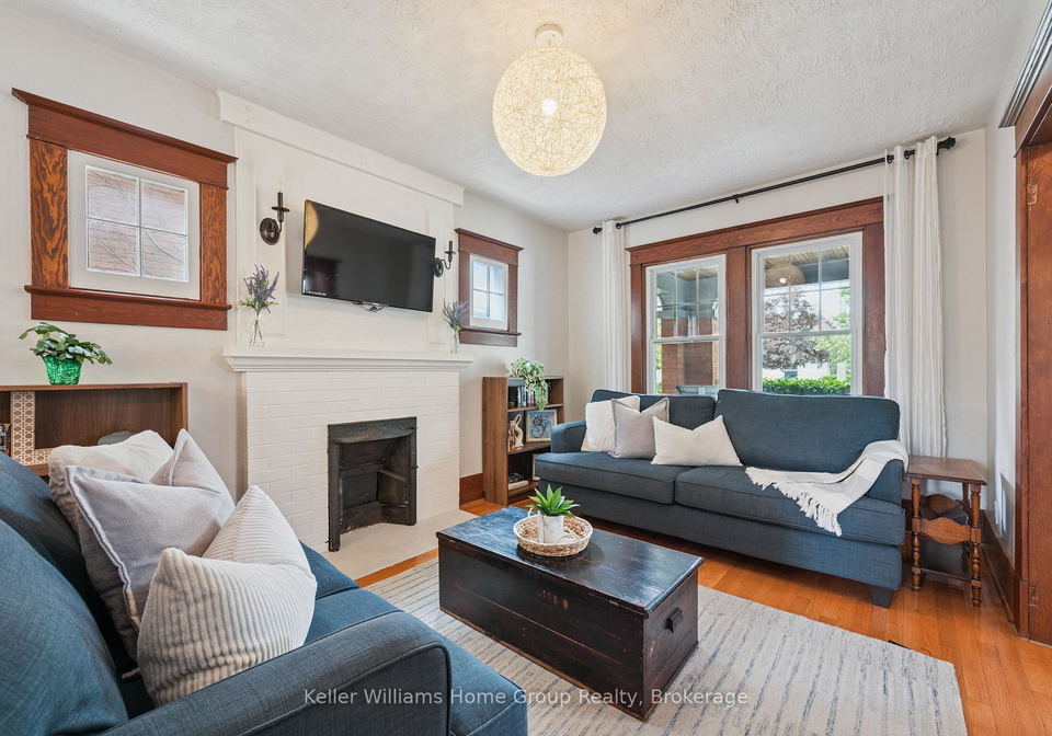16-glasgow-street-n-guelph-ontario-x13464096