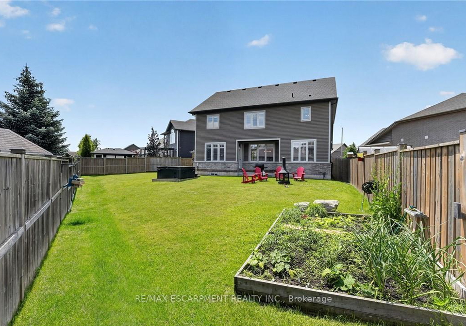 87-anastasia-boulevard-west-lincoln-ontario-x13464172