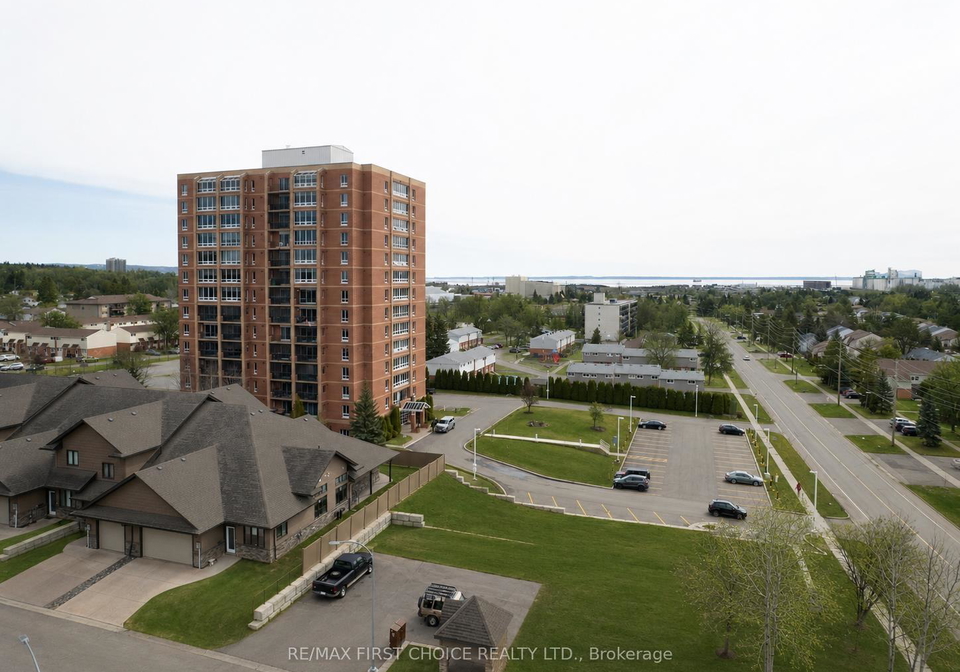 590-beverly-street-thunder-bay-ontario-x13464256