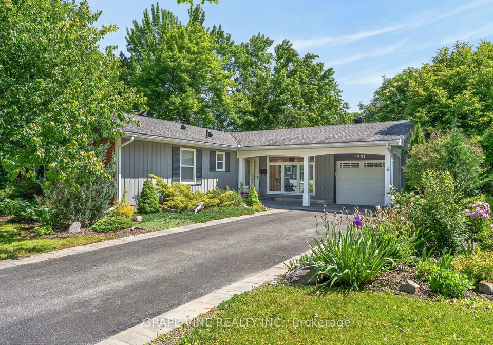 1961-oakdean-crescent-ottawa-ontario-x13464372