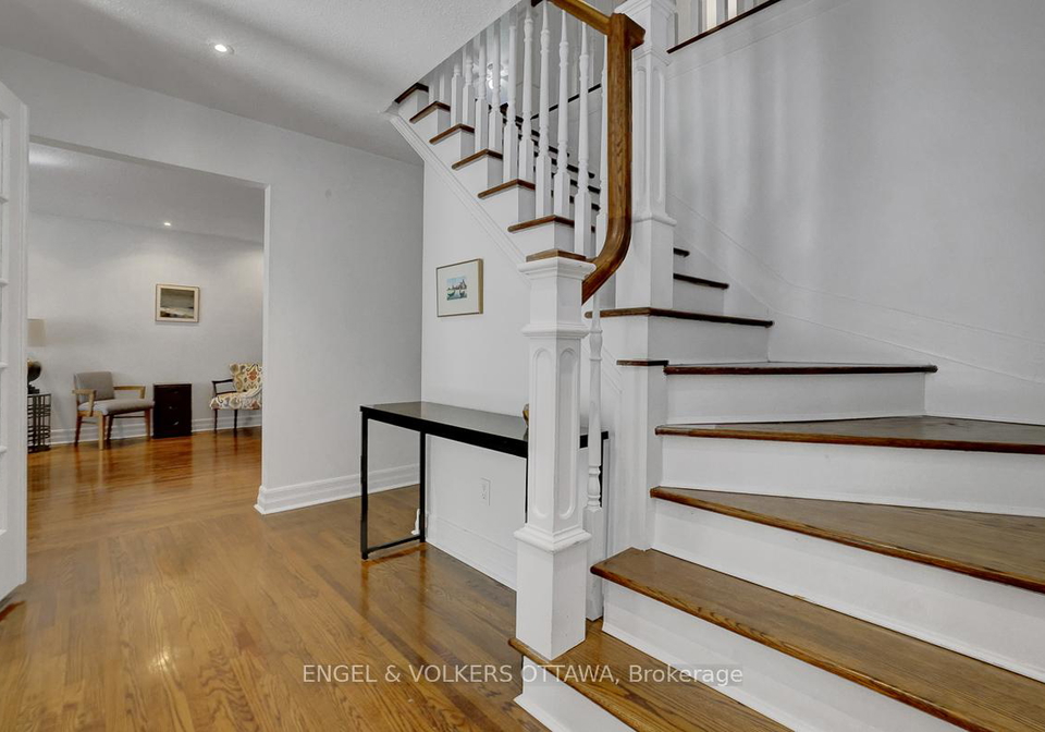 516-buchanan-crescent-ottawa-ontario-x13464434