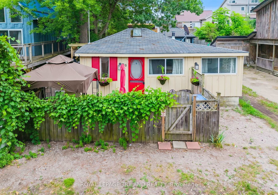 26-elmwood-avenue-lambton-shores-ontario-x13464532