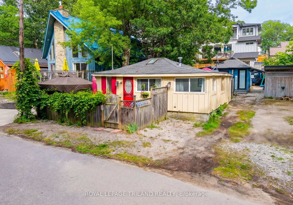 26-elmwood-avenue-lambton-shores-ontario-x13464532