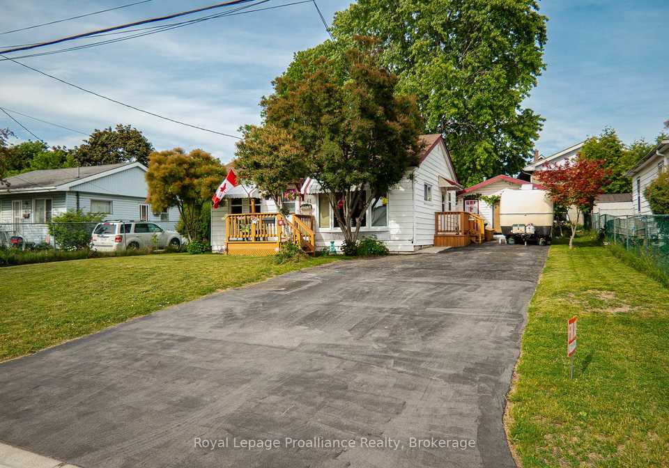 61-orchard-drive-belleville-ontario-x13464618