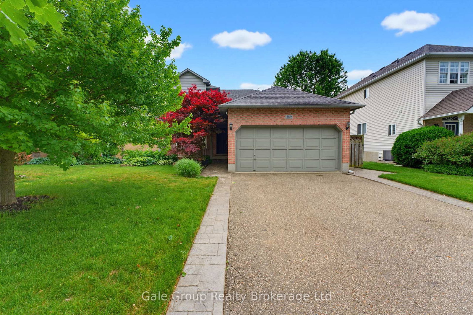 209-hilltop-drive-north-dumfries-ontario-x13464668