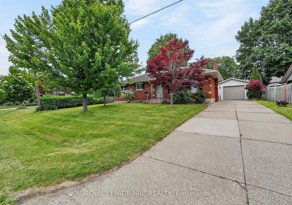 22-mckenzie-street-st-catharines-ontario-x13465688