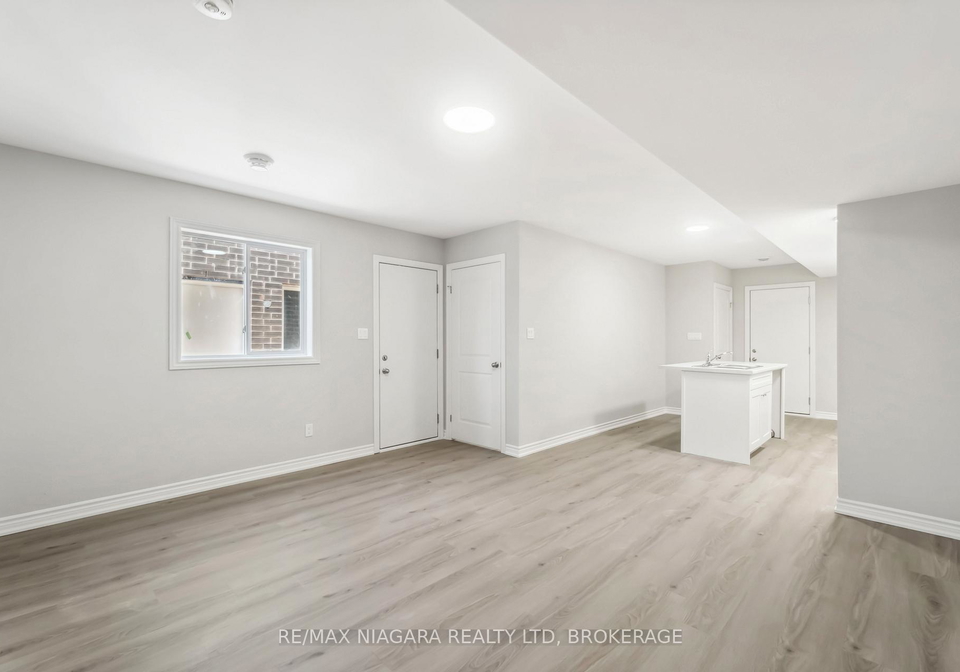 31-superior-street-welland-ontario-x13465722