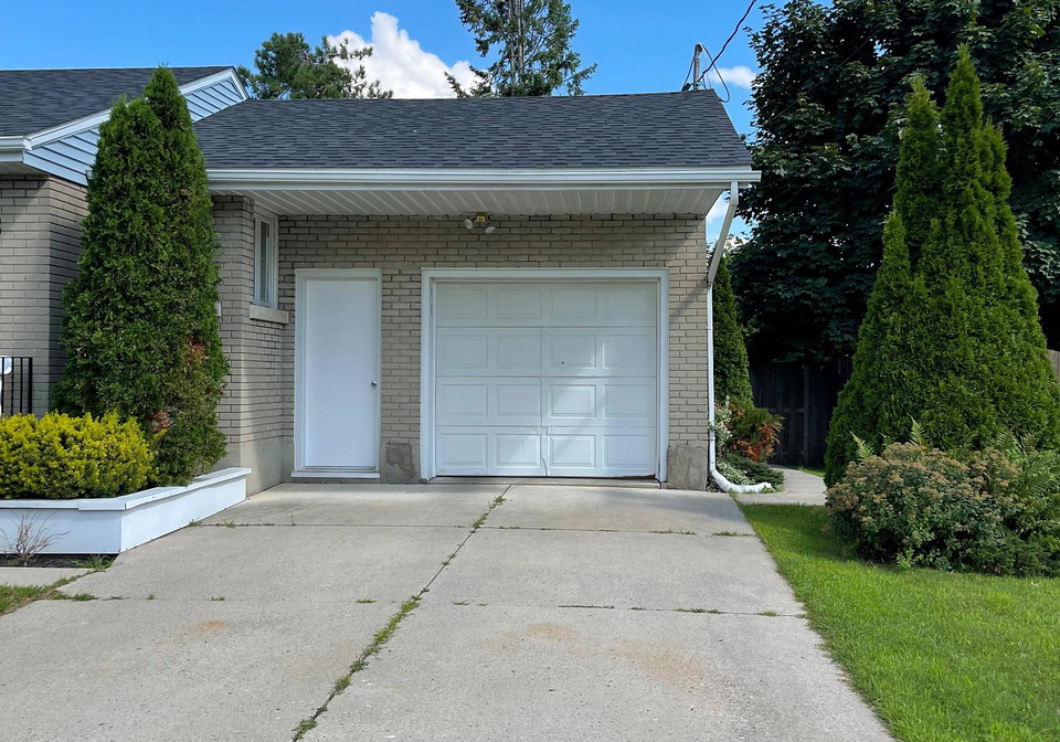 88-hillcrest-drive-brockville-ontario-x13465756