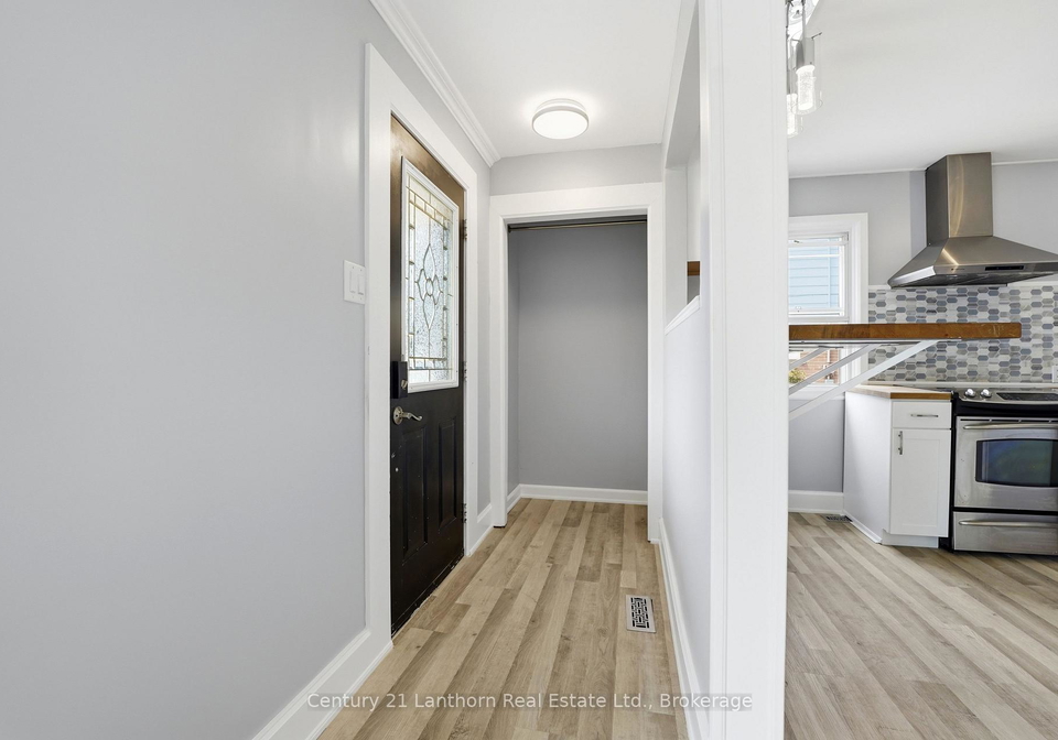 63-fourth-avenue-quinte-west-ontario-x13465864