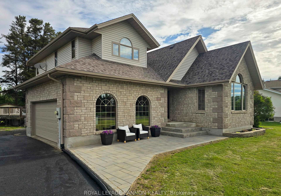 2169-lacewood-drive-thunder-bay-ontario-x13466060
