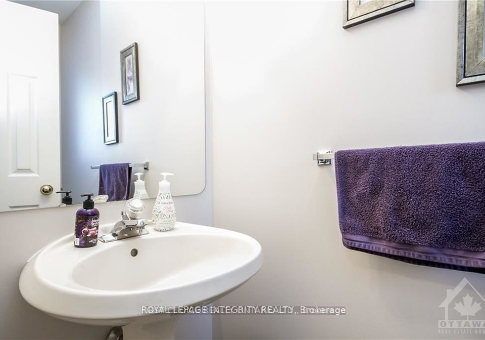 15-peterson-place-kanata-ontario-x13466584