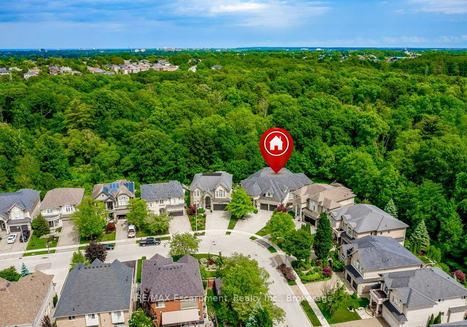 172-diiorio-circle-hamilton-ontario-x13467066