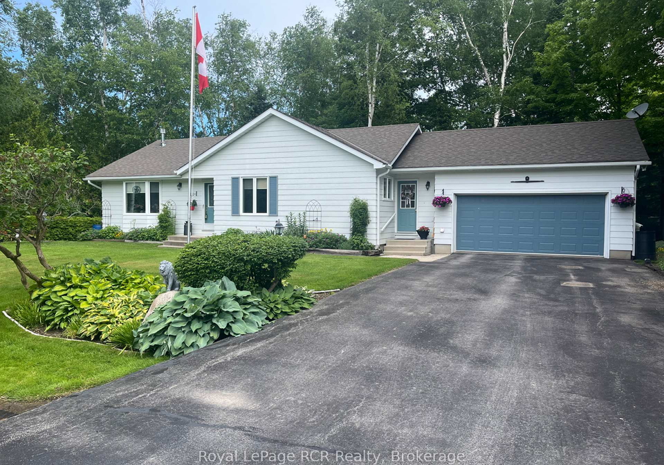 11-graham-crescent-south-bruce-peninsula-ontario-x13467318