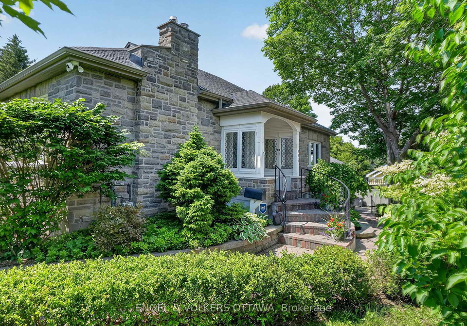 246-mountbatten-avenue-ottawa-ontario-x13467812