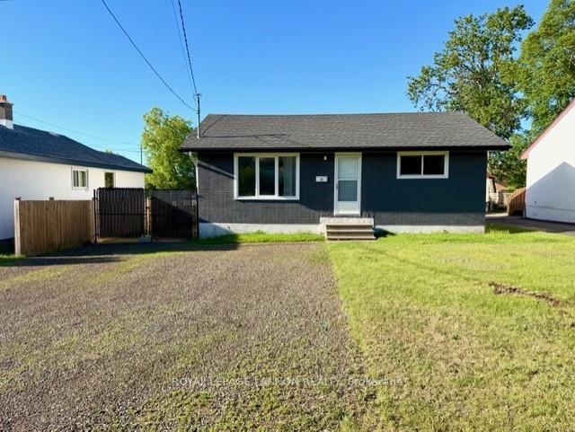 17-velva-avenue-thunder-bay-ontario-x13467886