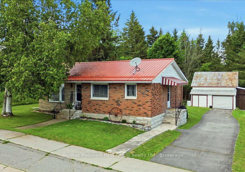 68-queen-street-tweed-ontario-x13467902
