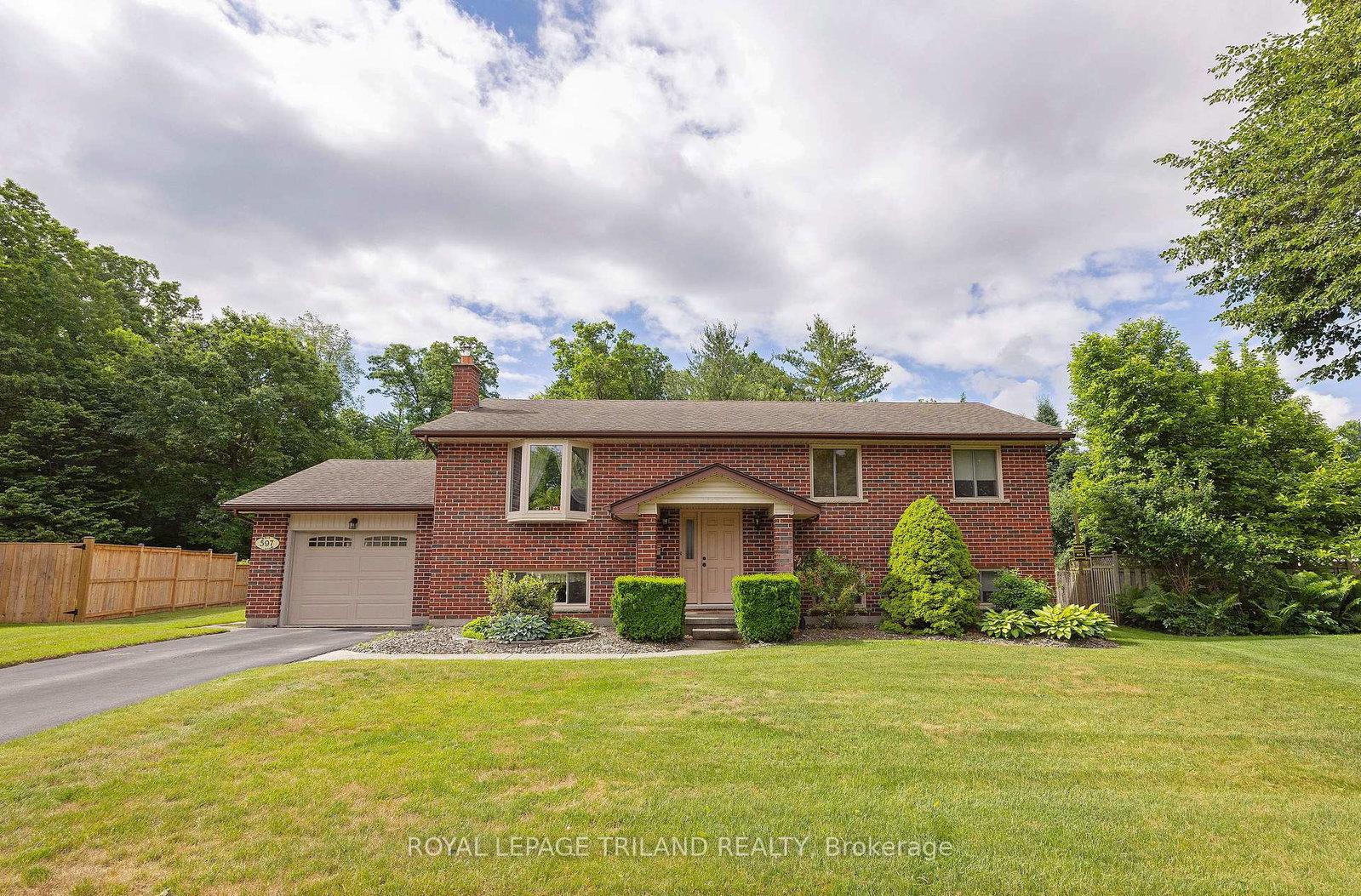 597-seburn-drive-strathroy-caradoc-ontario-x13468022