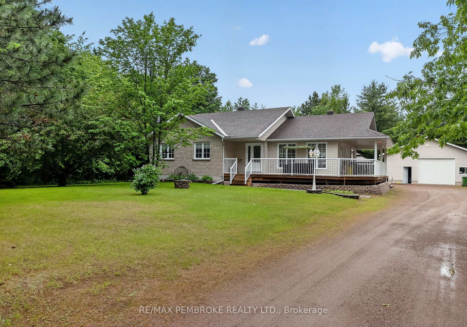 246-blackbay-road-petawawa-ontario-x13468290