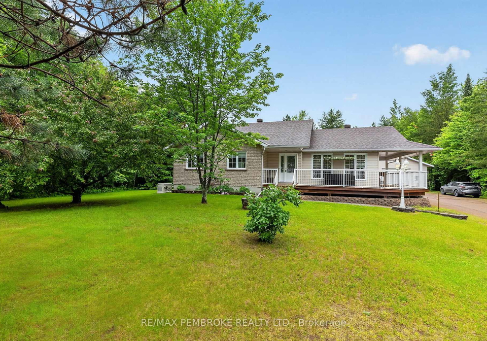 246-blackbay-road-petawawa-ontario-x13468290