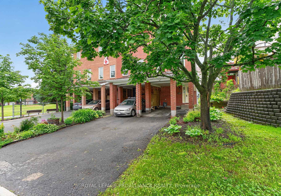80-rothbury-crescent-ottawa-ontario-x13468374