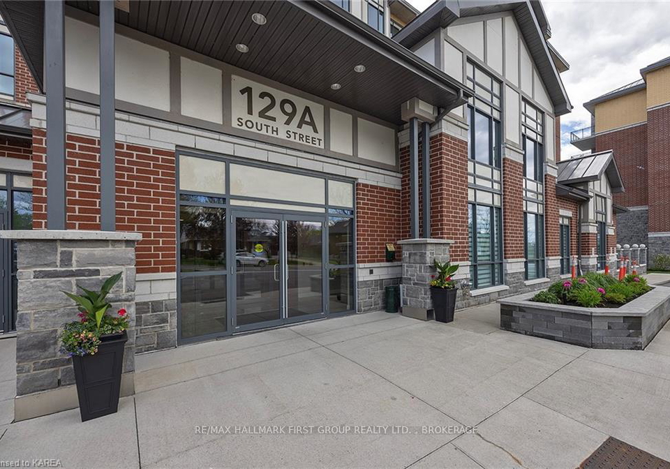 129a-south-street-gananoque-ontario-x13468506