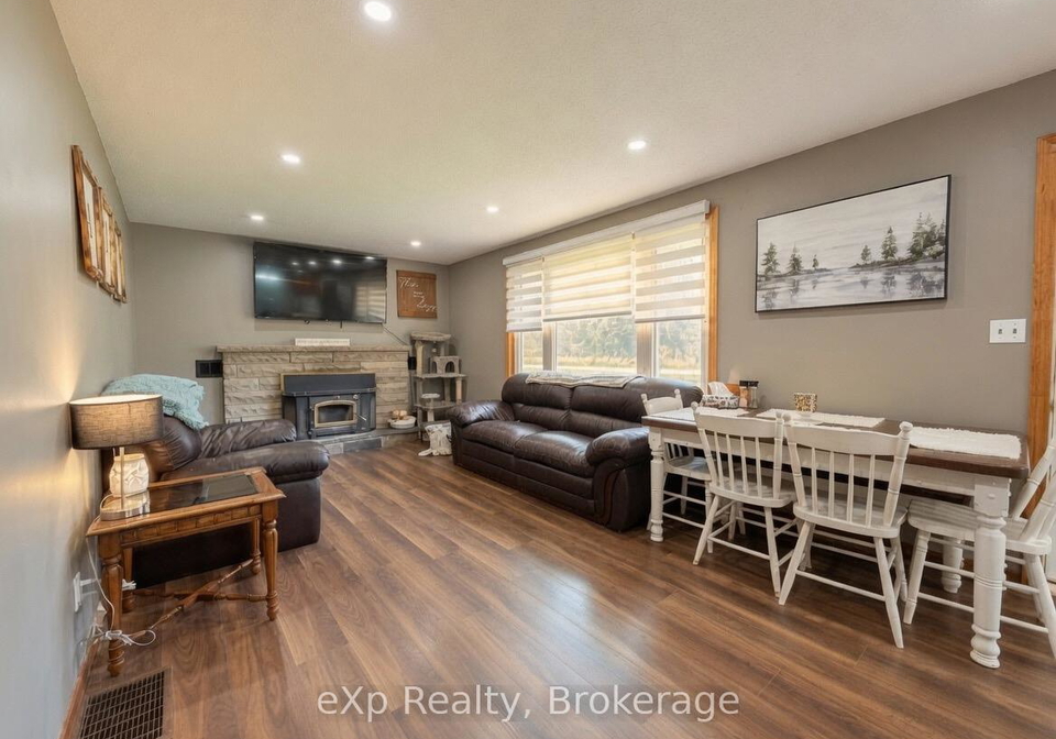 255351-concession-1-road-chatsworth-ontario-x13468604
