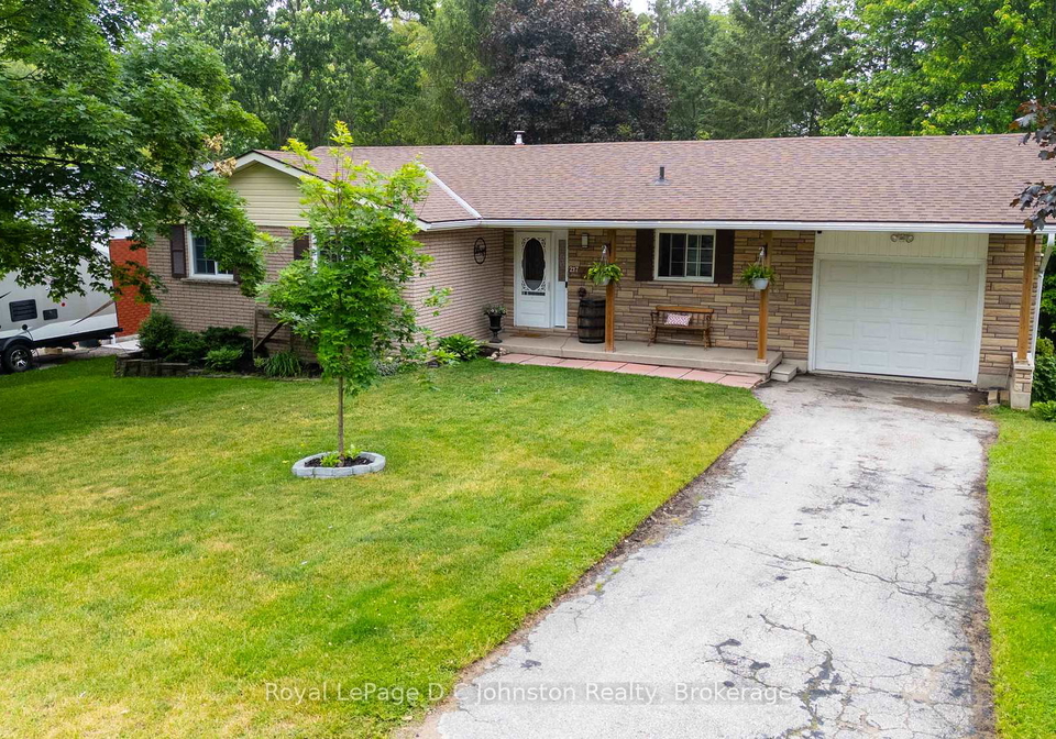 217-albert-street-arran-elderslie-ontario-x13468622