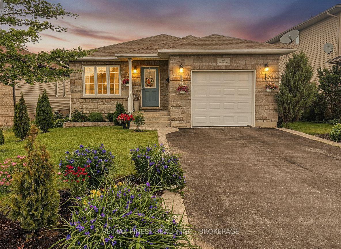 119-hogan-crescent-loyalist-ontario-x13468886