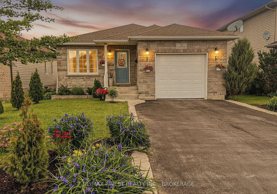 119-hogan-crescent-loyalist-ontario-x13468886