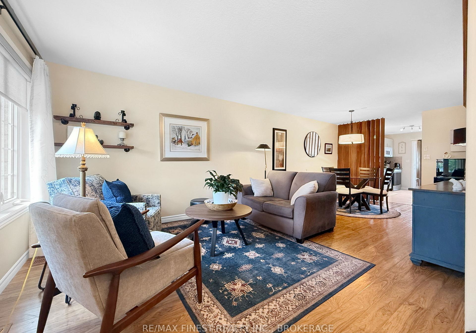 119-hogan-crescent-loyalist-ontario-x13468886
