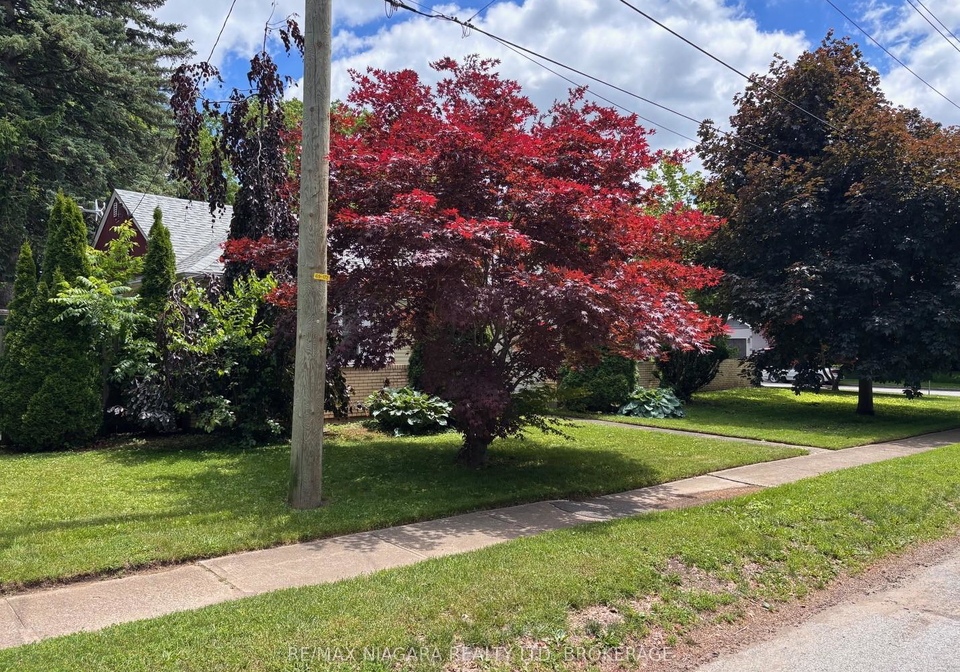 6022-brookfield-avenue-niagara-falls-ontario-x13468928