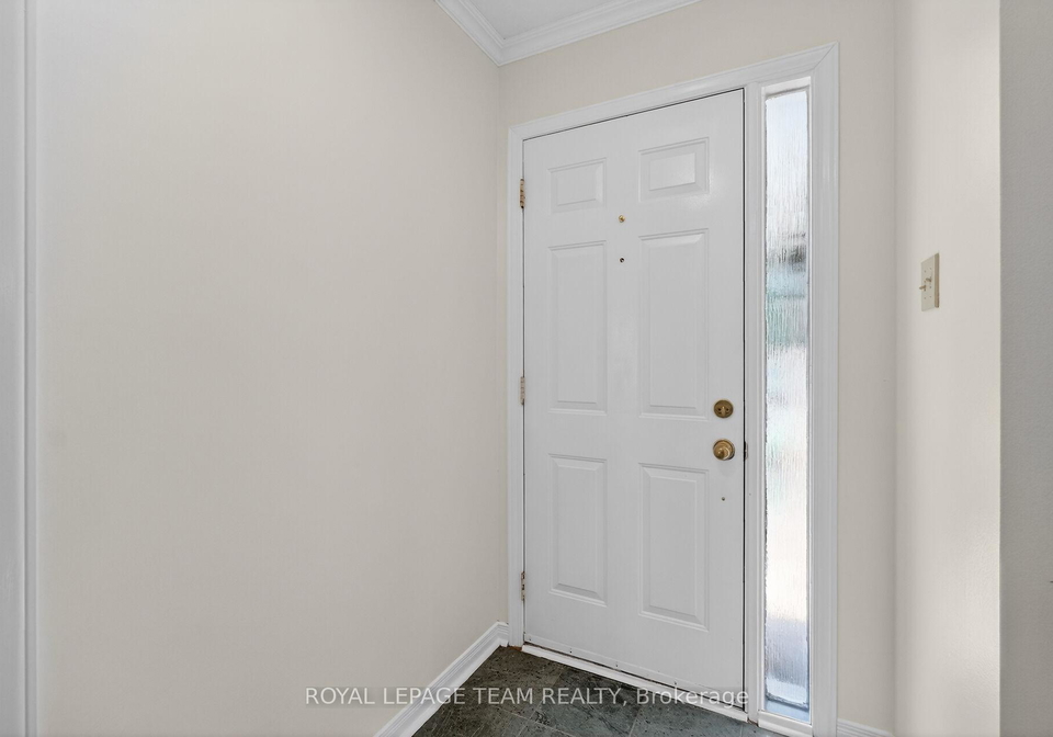 6-shetland-way-kanata-ontario-x13468940