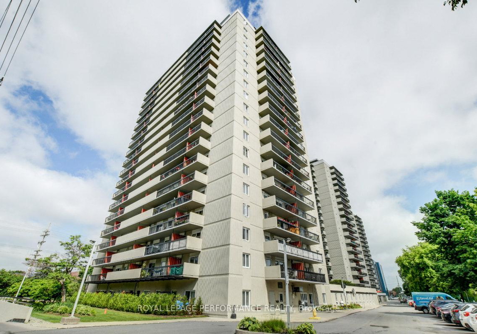 158c-mcarthur-avenue-ottawa-ontario-x13468966