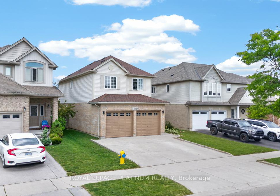 442-chelton-road-london-south-ontario-x13469036