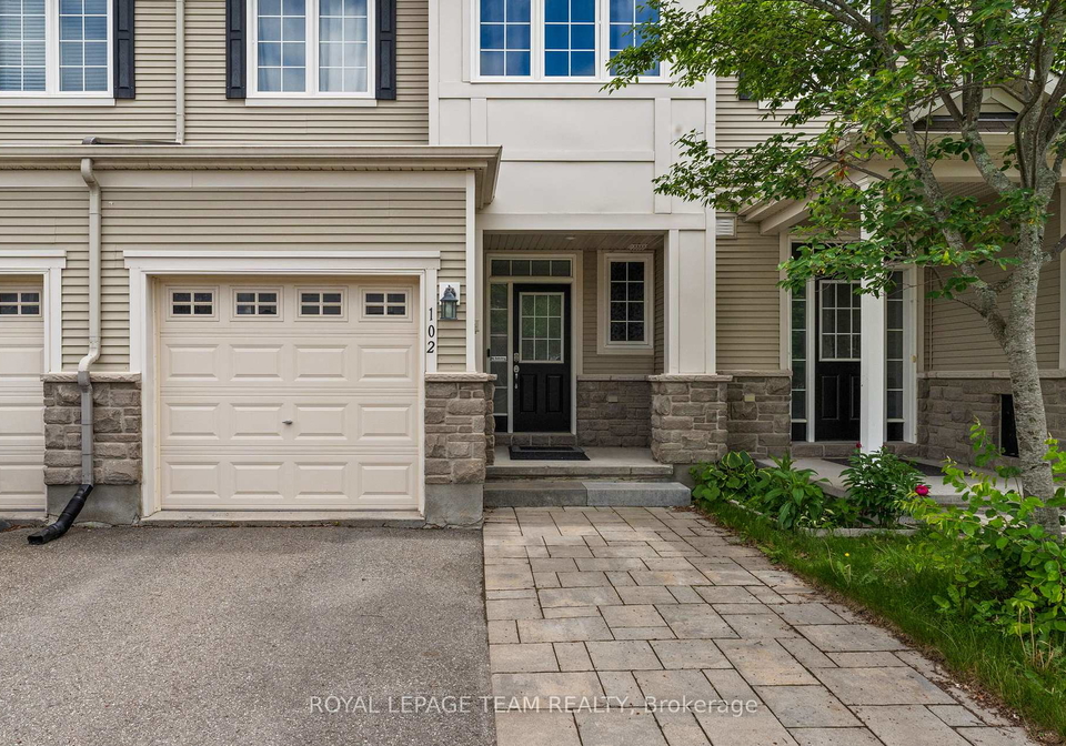 102-lochnaw-private-ottawa-ontario-x13469064