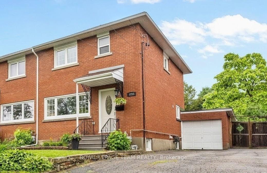 1215-emperor-avenue-ottawa-ontario-x13469204