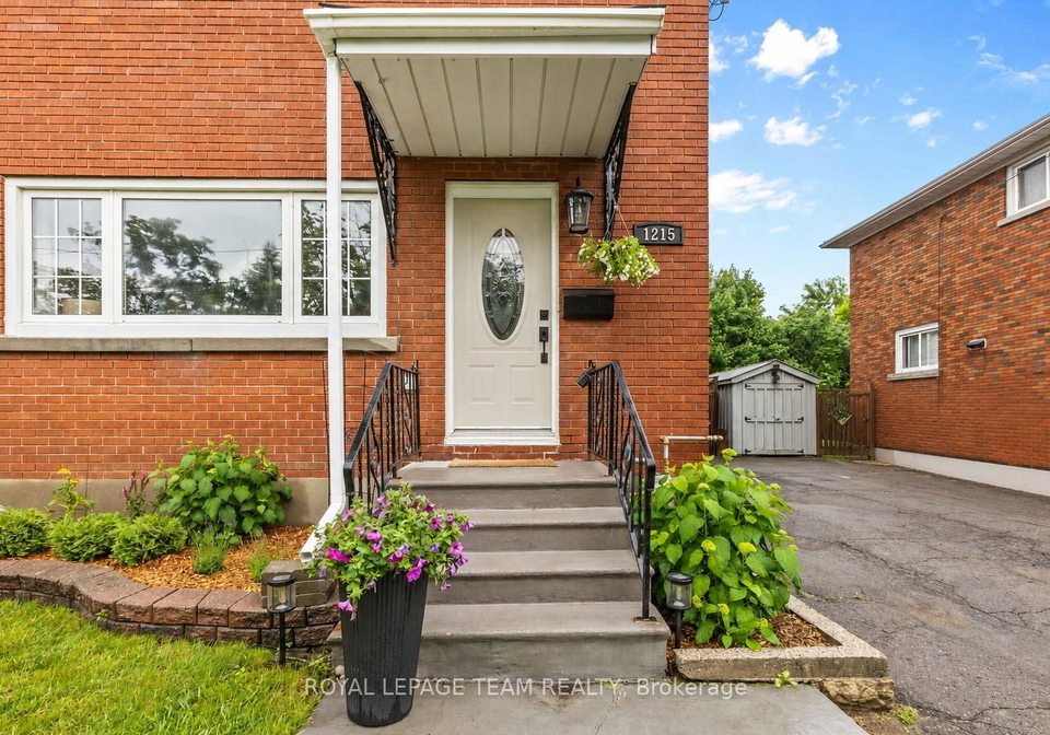 1215-emperor-avenue-ottawa-ontario-x13469204