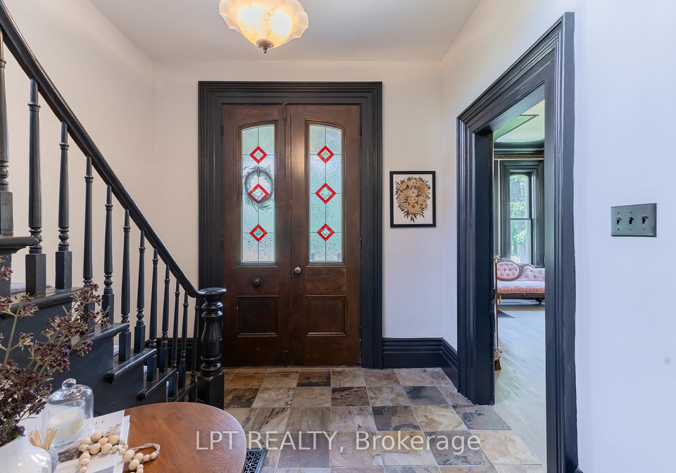 283-hastings-street-north-middlesex-ontario-x13469294