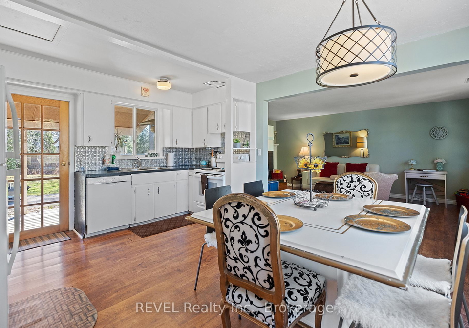 639-penner-street-niagara-on-the-lake-ontario-x13469296