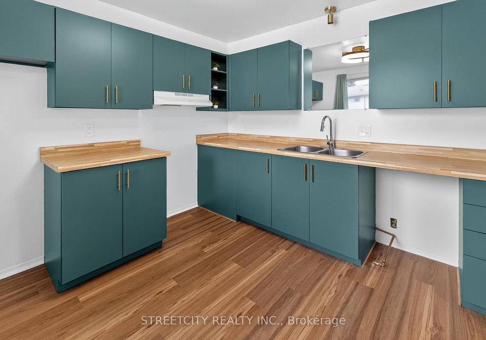 490-third-street-london-east-ontario-x13469402