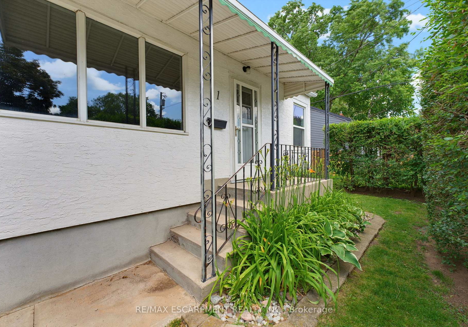 1-byron-place-st-catharines-ontario-x13469564